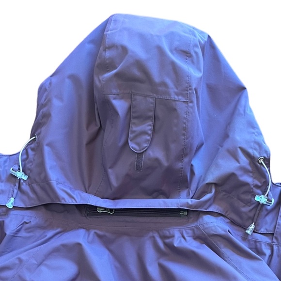 Rain jacket very good condition ! - Picture 10 of 12